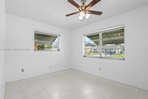 Casa en venta en Tamarac, Florida, 2 dormitorios, 98.66 m2 № 2067751 - foto 17