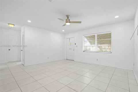 Casa en venta en Tamarac, Florida, 2 dormitorios, 98.66 m2 № 2067751 - foto 7