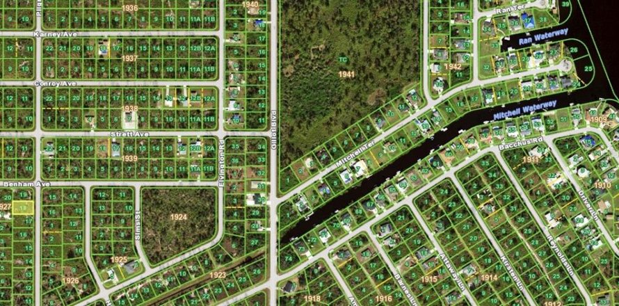 Land in Port Charlotte, Florida № 2162597