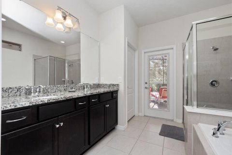 Casa en venta en Kissimmee, Florida, 6 dormitorios, 291.9 m2 № 1853573 - foto 23