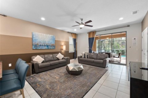 Casa en venta en Kissimmee, Florida, 6 dormitorios, 291.9 m2 № 1853573 - foto 5