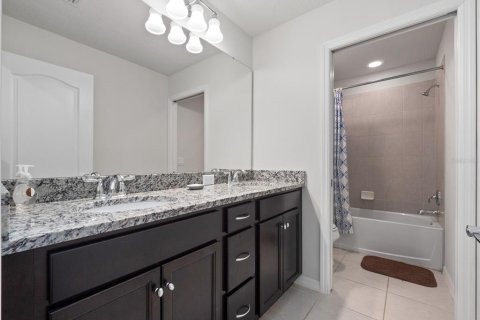Casa en venta en Kissimmee, Florida, 6 dormitorios, 291.9 m2 № 1853573 - foto 29