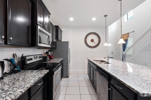 Casa en venta en Kissimmee, Florida, 6 dormitorios, 291.9 m2 № 1853573 - foto 13