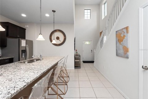 Casa en venta en Kissimmee, Florida, 6 dormitorios, 291.9 m2 № 1853573 - foto 14