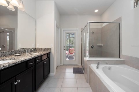 Casa en venta en Kissimmee, Florida, 6 dormitorios, 291.9 m2 № 1853573 - foto 22