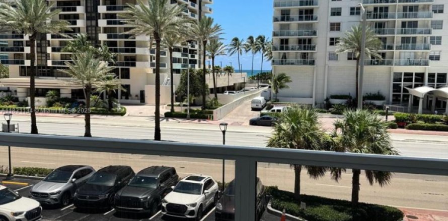 Condo à Miami Beach, Floride, 2 chambres  № 2079050