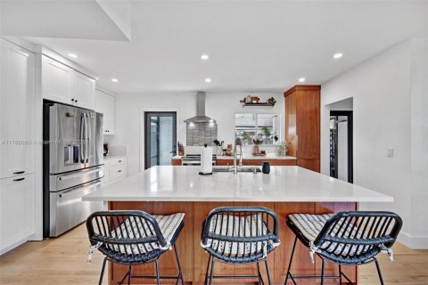 Casa en venta en Fort Lauderdale, Florida, 3 dormitorios, 135.27 m2 № 1861318 - foto 2