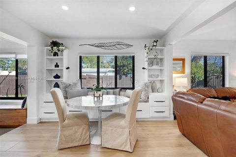 Casa en venta en Fort Lauderdale, Florida, 3 dormitorios, 135.27 m2 № 1861318 - foto 7