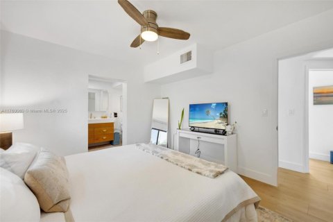 Casa en venta en Fort Lauderdale, Florida, 3 dormitorios, 135.27 m2 № 1861318 - foto 20