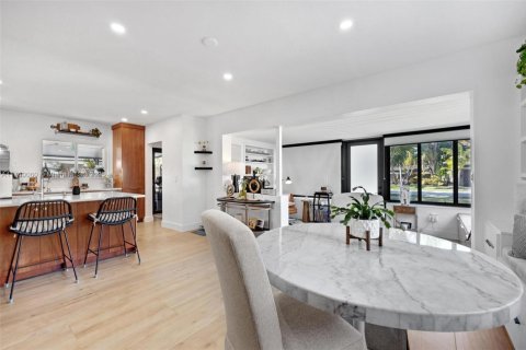 Casa en venta en Fort Lauderdale, Florida, 3 dormitorios, 135.27 m2 № 1861318 - foto 8