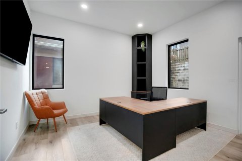 Immobilier commercial à louer à Longwood, Floride: 247.12 m2 № 2436737 - photo 20