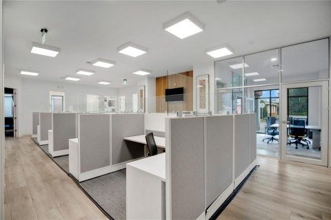 Immobilier commercial à louer à Longwood, Floride: 247.12 m2 № 2436737 - photo 12