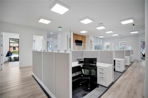 Immobilier commercial à louer à Longwood, Floride: 247.12 m2 № 2436737 - photo 9