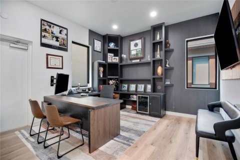 Immobilier commercial à louer à Longwood, Floride: 247.12 m2 № 2436737 - photo 17