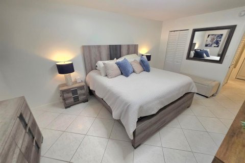 Купить кондоминиум в Маргит, Флорида 3 комнаты, 63.17м2, № 2084465 - фото 10