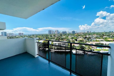 Copropriété à louer à Hallandale Beach, Floride: 1 chambre, 85.93 m2 № 1836729 - photo 10