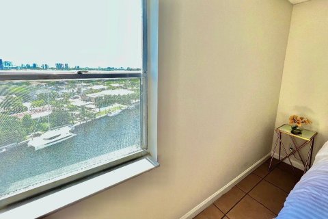 Copropriété à louer à Hallandale Beach, Floride: 1 chambre, 85.93 m2 № 1836729 - photo 21