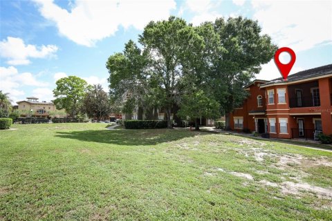 Condo in Lake Mary, Florida, 2 bedrooms  № 2221678 - photo 2