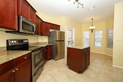 Condo in Lake Mary, Florida, 2 bedrooms  № 2221678 - photo 16