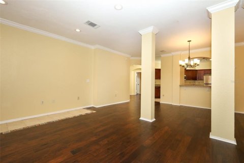Condo in Lake Mary, Florida, 2 bedrooms  № 2221678 - photo 12