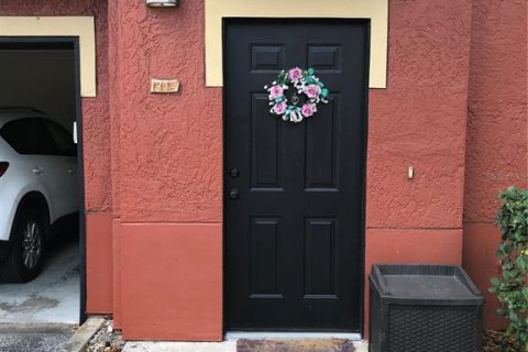 Condo in Lake Mary, Florida, 2 bedrooms  № 2221678 - photo 3