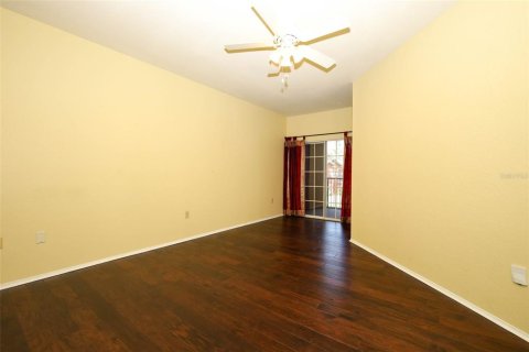 Condo in Lake Mary, Florida, 2 bedrooms  № 2221678 - photo 23