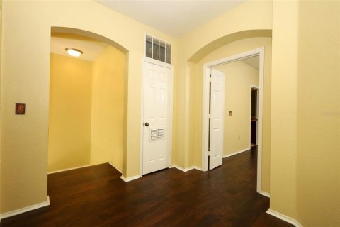 Condo in Lake Mary, Florida, 2 bedrooms  № 2221678 - photo 6