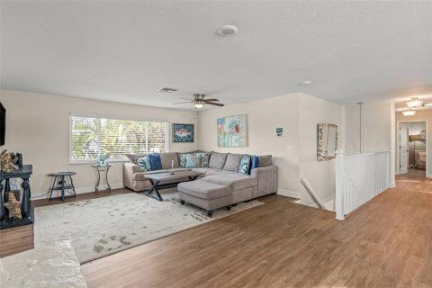 House in Indian Rocks Beach, Florida 4 bedrooms, 291.34 sq.m. № 1767898 - photo 16
