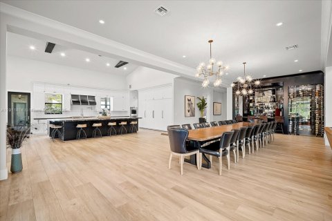 Купить виллу или дом в Порт-Сент-Луси, Флорида 6 спален, 1039.48м2, № 1972810 - фото 6