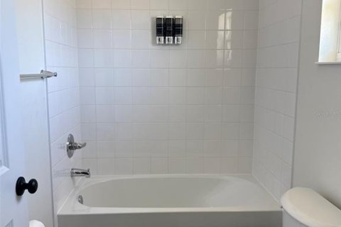 Apartment in Ocala, Florida 3 bedrooms, 137.68 sq.m. № 2236144 - photo 15