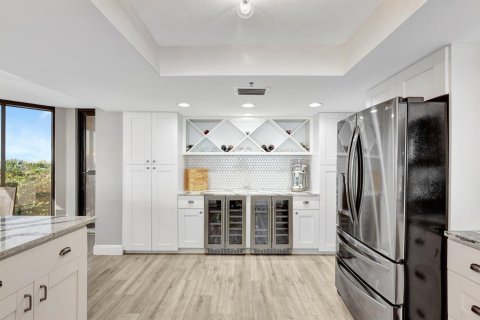 Condo in Hutchinson Island South, Florida, 3 bedrooms № 2181828 - photo 17