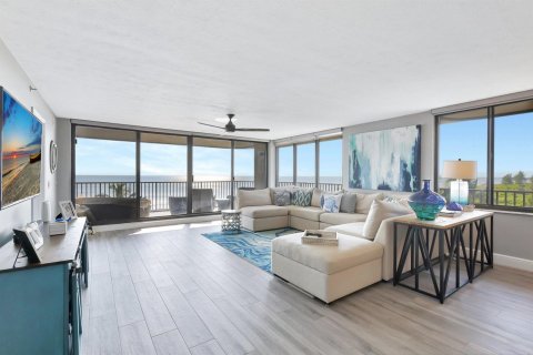 Condo in Hutchinson Island South, Florida, 3 bedrooms № 2181828 - photo 7