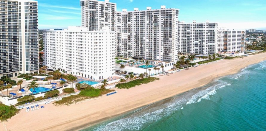 Condo in Fort Lauderdale, Florida, 2 bedrooms  № 643824