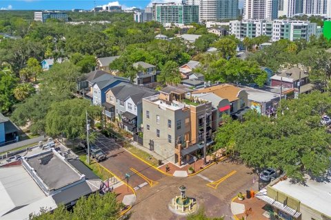 Touwnhouse à vendre à Orlando, Floride: 3 chambres, 165.83 m2 № 2230459 - photo 9
