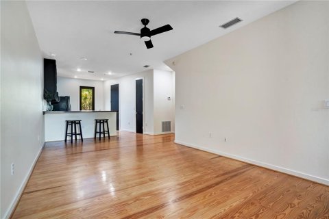 Touwnhouse à vendre à Orlando, Floride: 3 chambres, 165.83 m2 № 2230459 - photo 23
