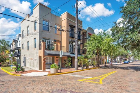 Touwnhouse à vendre à Orlando, Floride: 3 chambres, 165.83 m2 № 2230459 - photo 4