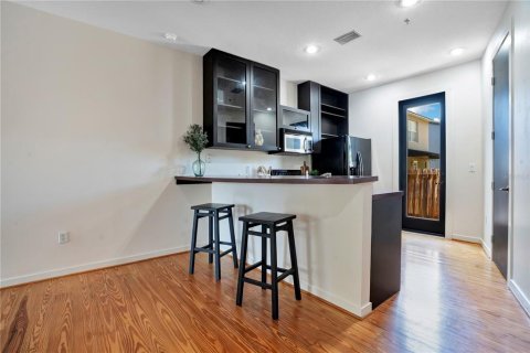 Touwnhouse à vendre à Orlando, Floride: 3 chambres, 165.83 m2 № 2230459 - photo 13