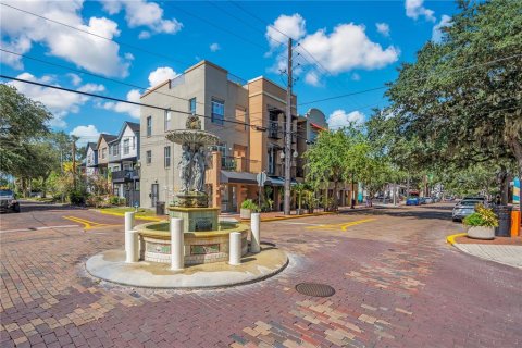 Touwnhouse à vendre à Orlando, Floride: 3 chambres, 165.83 m2 № 2230459 - photo 3