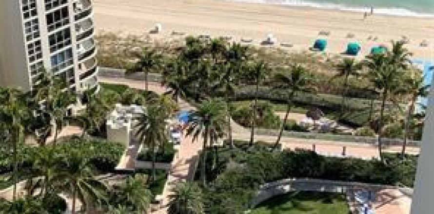 Condo in Fort Lauderdale, Florida, 2 bedrooms  № 2089606