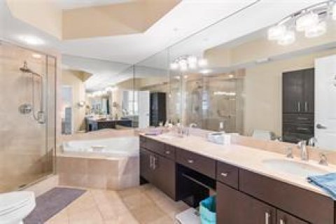 Condo in Fort Lauderdale, Florida, 2 bedrooms  № 2089606 - photo 7