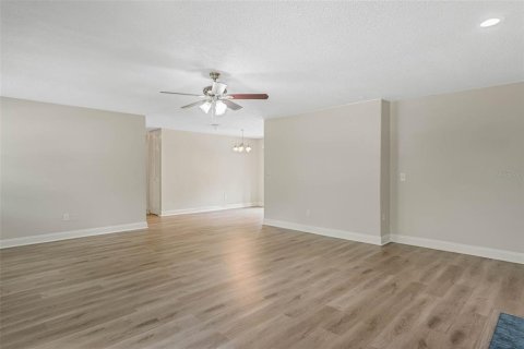 Villa ou maison à vendre à Lake Mary, Floride: 3 chambres, 112.97 m2 № 1628731 - photo 3