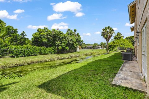 Condominio en venta en Coral Springs, Florida, 2 dormitorios, 112.69 m2 № 1801093 - foto 23