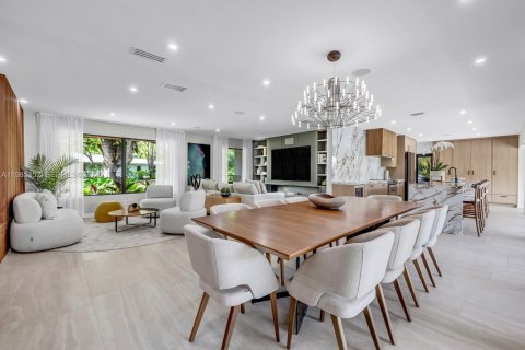 Casa en venta en Palmetto Bay, Florida, 4 dormitorios, 269.6 m2 № 2044885 - foto 7