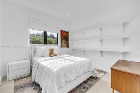 Casa en venta en Palmetto Bay, Florida, 4 dormitorios, 269.6 m2 № 2044885 - foto 18