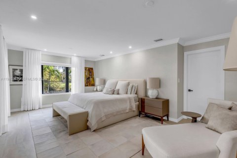 Casa en venta en Palmetto Bay, Florida, 4 dormitorios, 269.6 m2 № 2044885 - foto 12