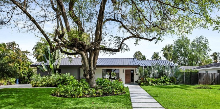 Casa en Palmetto Bay, Florida 4 dormitorios, 269.6 m2 № 2044885