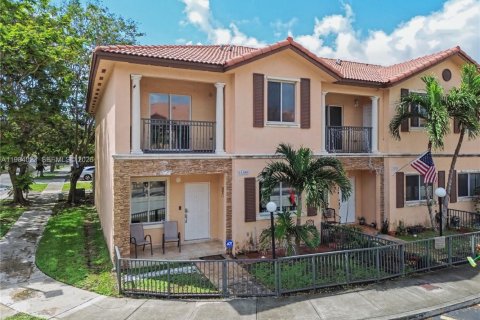 Таунхаус в Майами, Флорида 4 спальни, 155.33м2 № 2048279