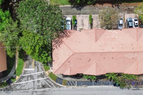 Купить таунхаус в Майами, Флорида 4 спальни, 155.33м2, № 2048279 - фото 5