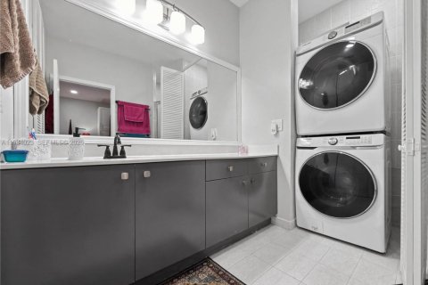 Купить таунхаус в Майами, Флорида 4 спальни, 155.33м2, № 2048279 - фото 13