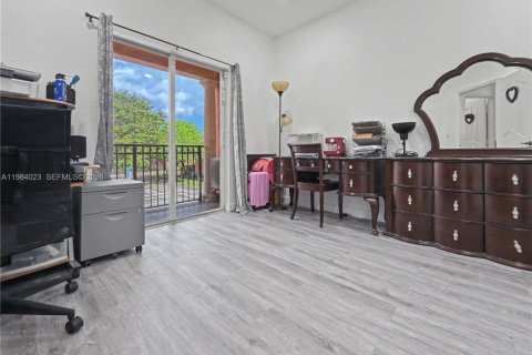 Купить таунхаус в Майами, Флорида 4 спальни, 155.33м2, № 2048279 - фото 20